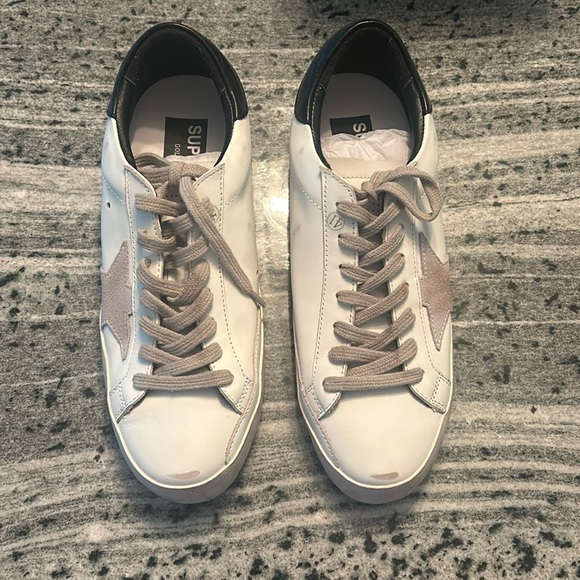 New Women’s Golden Goose’s - Picture 3 of 3